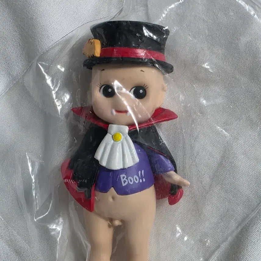 [BUNJANG] Sonny Angel Halloween 2015 Dracula Figure / 소니엔젤 할로윈 2015 피규어 드라큘라