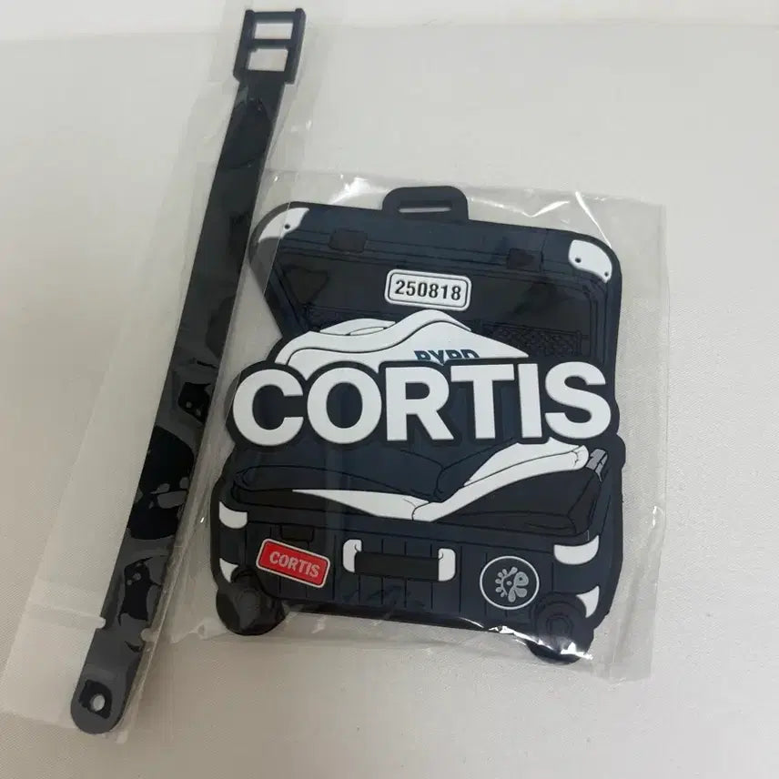 [BUNJANG] COURTYS Luggage Tag Hwajeong Concert / 코르티스 러기지택 화정 콘서트