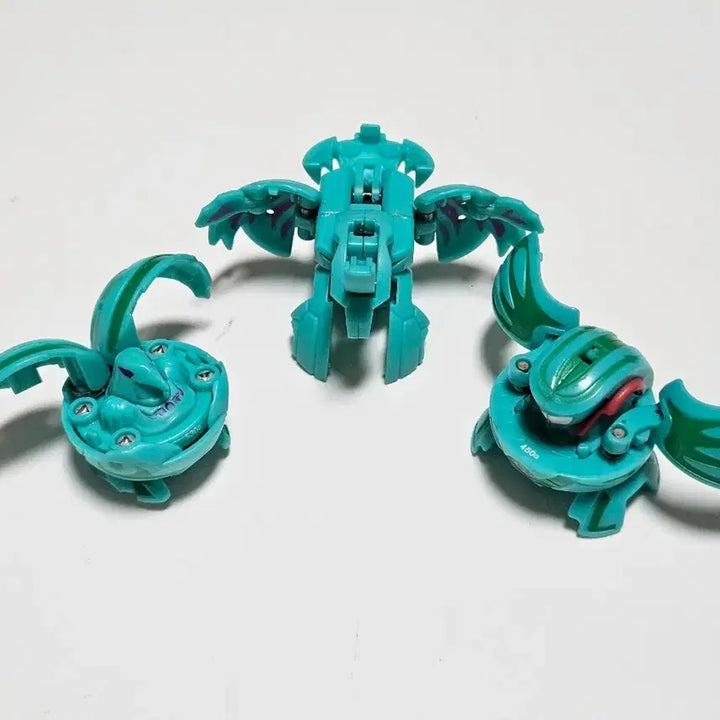 [BUNJANG] Bakugan Zephyros Set - Storm Phoenix, Fairy, Crow with Storage Box / 희귀정품)바쿠간 제피로스 세트 스톰 피닉스,페어리,크로우 중고품+보관함