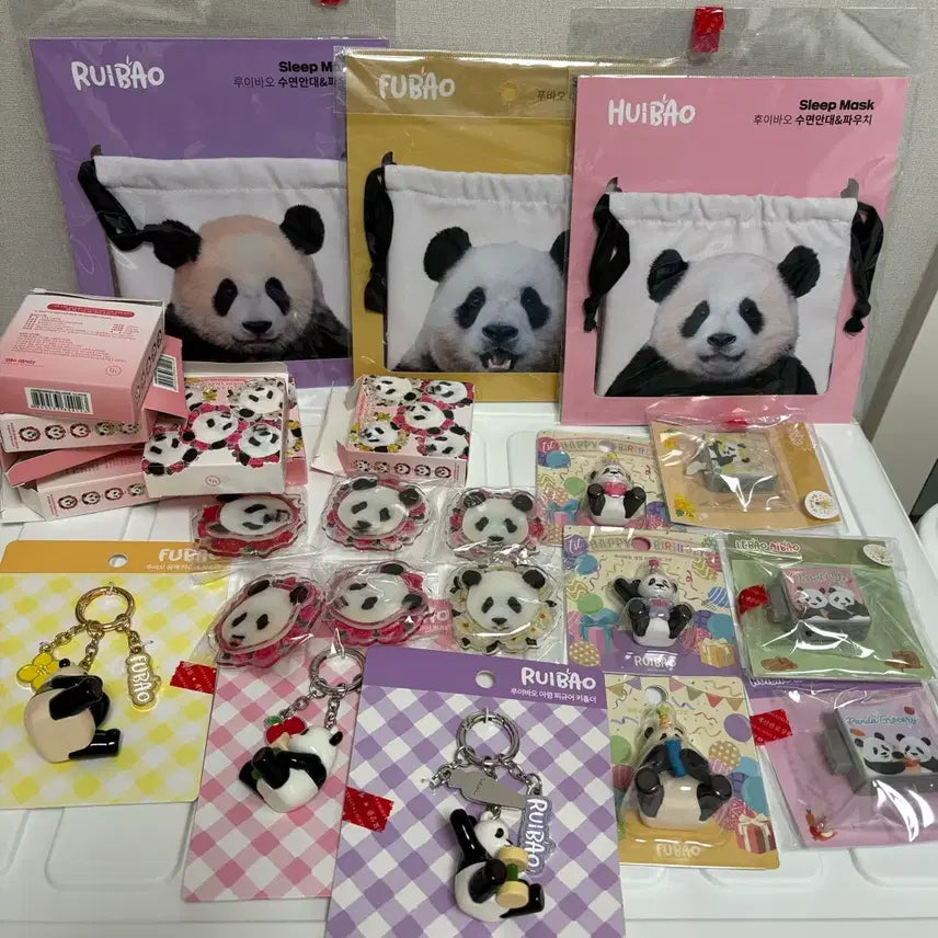 [BUNJANG] Bao Family Merchandise Bundle Set / 바오패밀리 굿즈 일괄판매