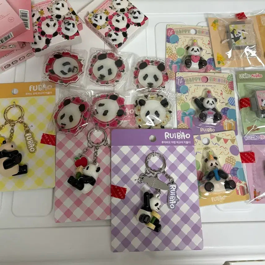 [BUNJANG] Bao Family Merchandise Bundle Set / 바오패밀리 굿즈 일괄판매