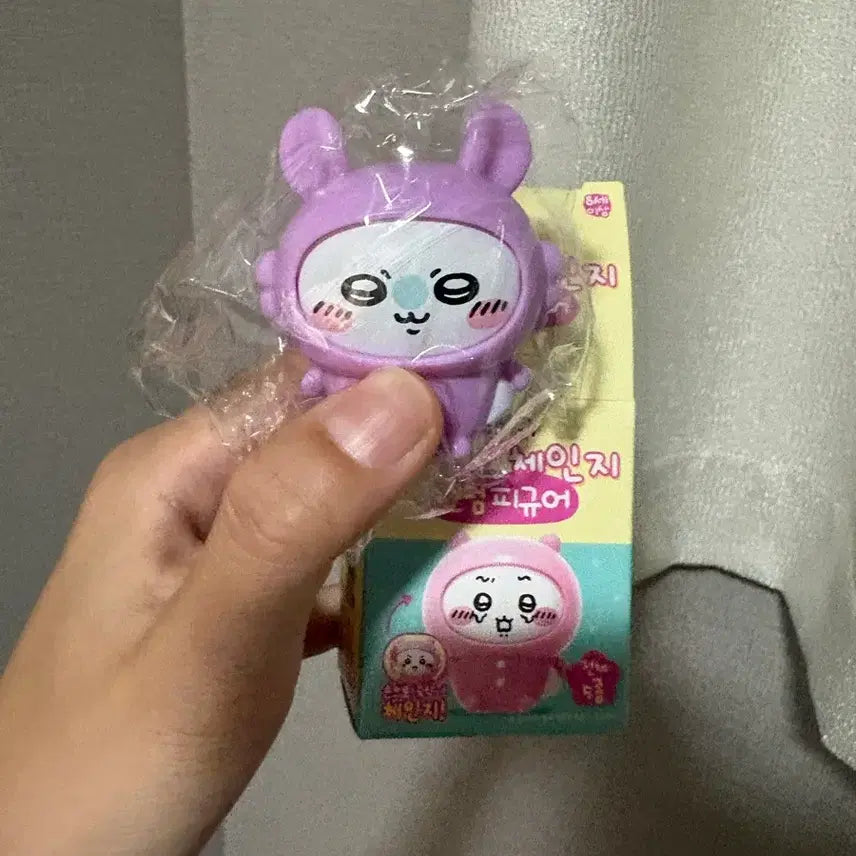 [BUNJANG] Monchouchou Face Change Figure - Momonga / 먼작귀 페이스 체인지 피규어 모몽가