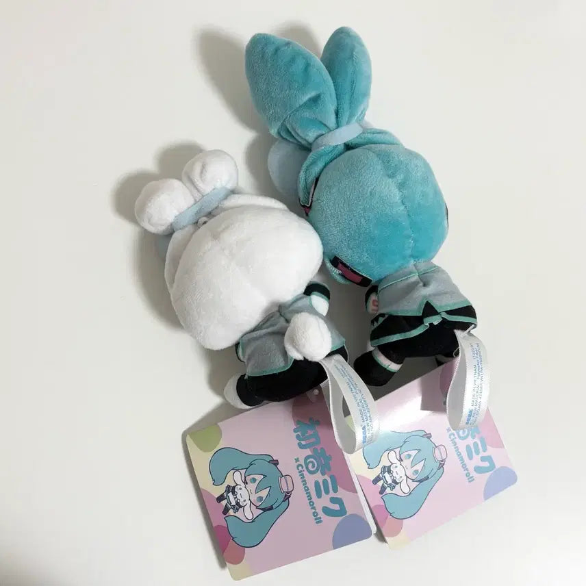 [BUNJANG] Sega Cinnamoroll x Hatsune Miku Collaboration Prize Plush Bundle Set / [일괄] 세가 시나모롤 하츠네 미쿠 콜라보 프라이즈 누이
