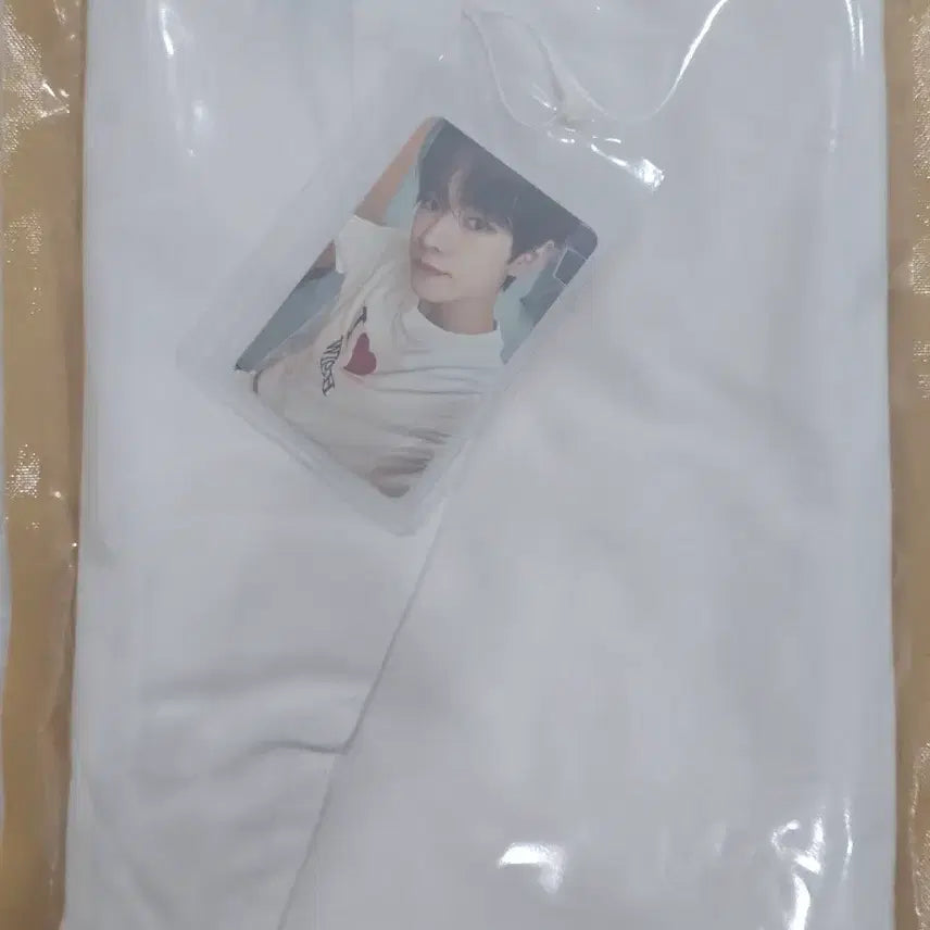 [BUNJANG] NCT WISH Steady T-Shirt Yushi Version (Photocard Included) / 엔시티위시 스테디 티셔츠 유우시 버전(포카o)