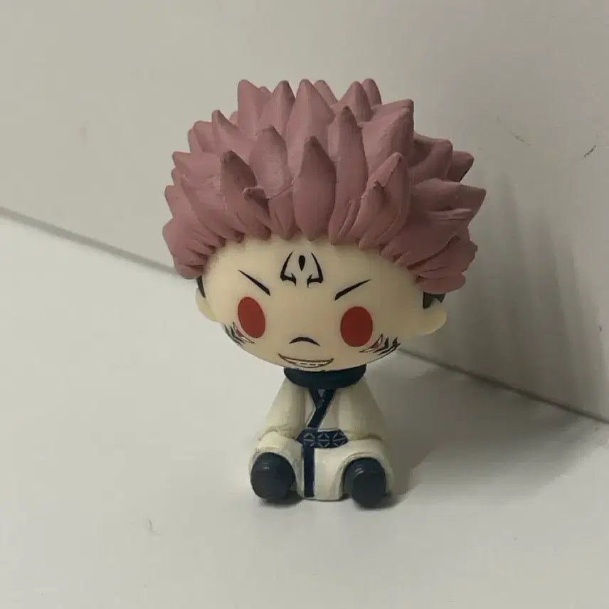 [BUNJANG] Jujutsu Kaisen Ryomen Sukuna Chokonoko 2-Head Figure / 주술회전 료멘 스쿠나 초코노코 피규어 2등신