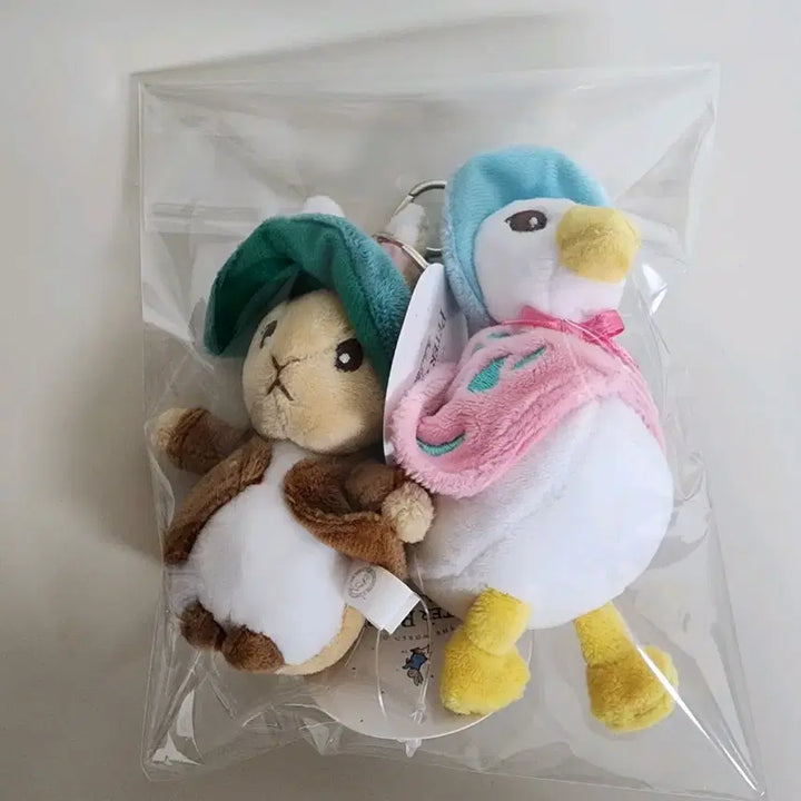 [BUNJANG] Peter Rabbit Benjamin Bunny &amp; Mrs. Tiggy-Winkle Plush Keychain Bundle Set / 일괄) 정품 피터래빗 벤자민 퍼들덕 인형 키링