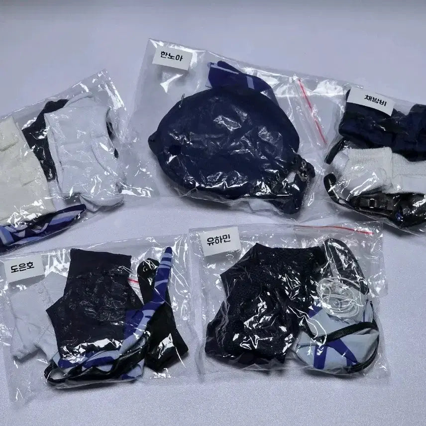 [BUNJANG] PLAVE 10cm Plush Custom Outfit (We Love) Bundle Set / (비공식/미개봉) PLAVE 10cm 솜인형 의상 (웨포럽) 일괄
