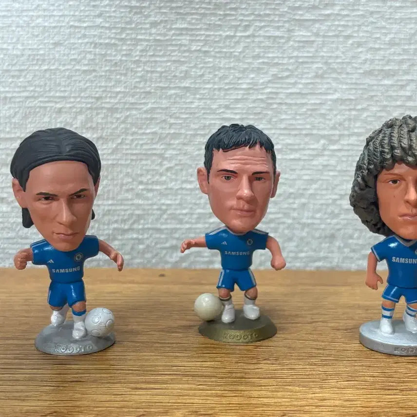 [BUNJANG] Kodoto Chelsea FC Player Figures Set (Torres, Lampard, David Luiz) - Rare 1st &amp; 2nd Gen / Kodoto1세대 2세대 희귀 첼시 3종 세트 피규어 - 토레스 램파드 다비드 루이스 축구선수