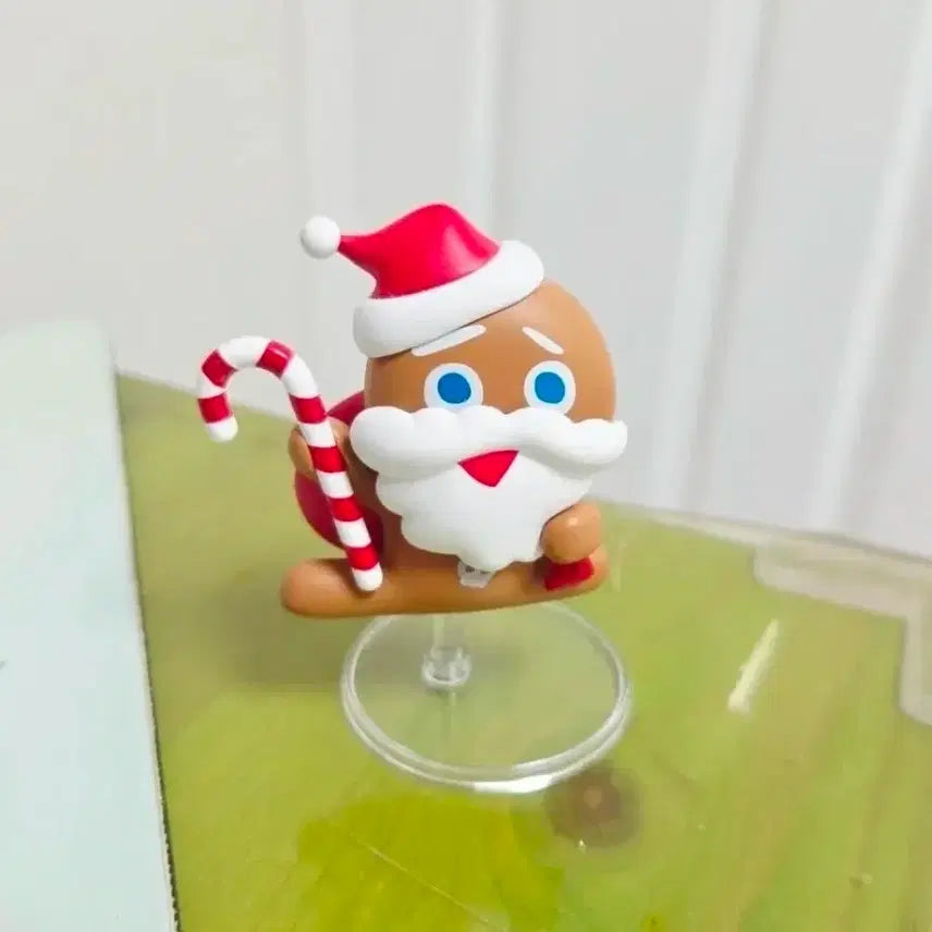 [BUNJANG] Cookie Run Santa Cookie Figure with Candy Cane / 쿠키런 산타 쿠키 피규어