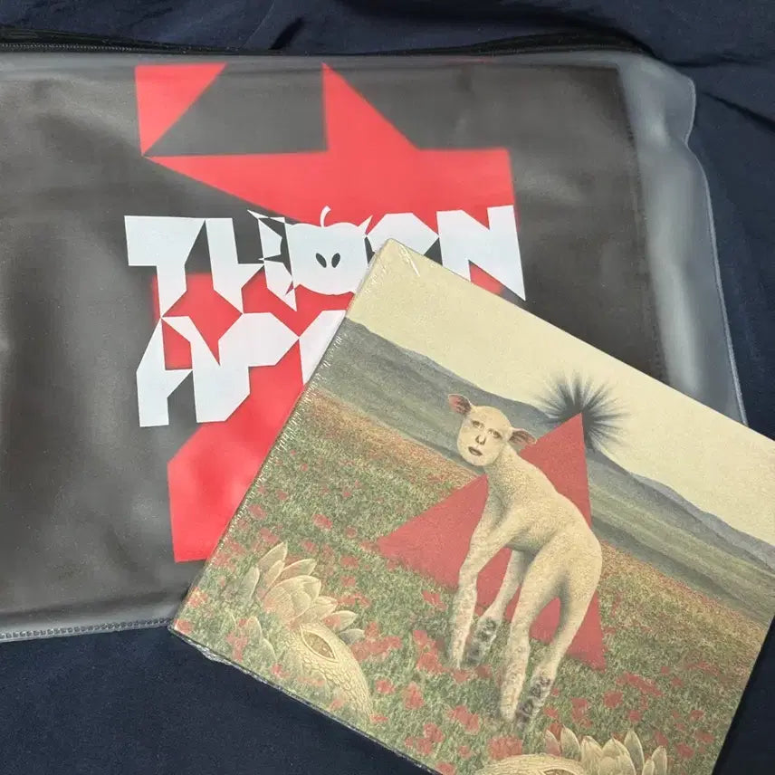 [BUNJANG] Thornapple Animal Limited Edition Album with Slogan (Sealed) / 쏜애플 미개봉 동물 한정반 앨범 슬로건 포함