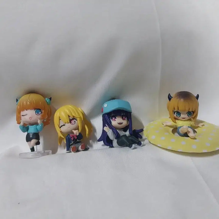 [BUNJANG] Oshi no Ko Gacha Figure 4 Types Set - Ai, Menco, Ruby Swing Mascot Keychain Stand / 최애의 아이 가챠 피규어 4종 세트 일괄 아이 멤쵸 루비 오시노코 스윙 마스코트 키링 스탠드 교복 수영장 튜브