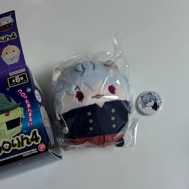 [BUNJANG] Hunter x Hunter Neferpitou Fuwacoro Ring + Mini Badge / 헌터헌터 후와코로링 네페르피트 + 미니뱃지
