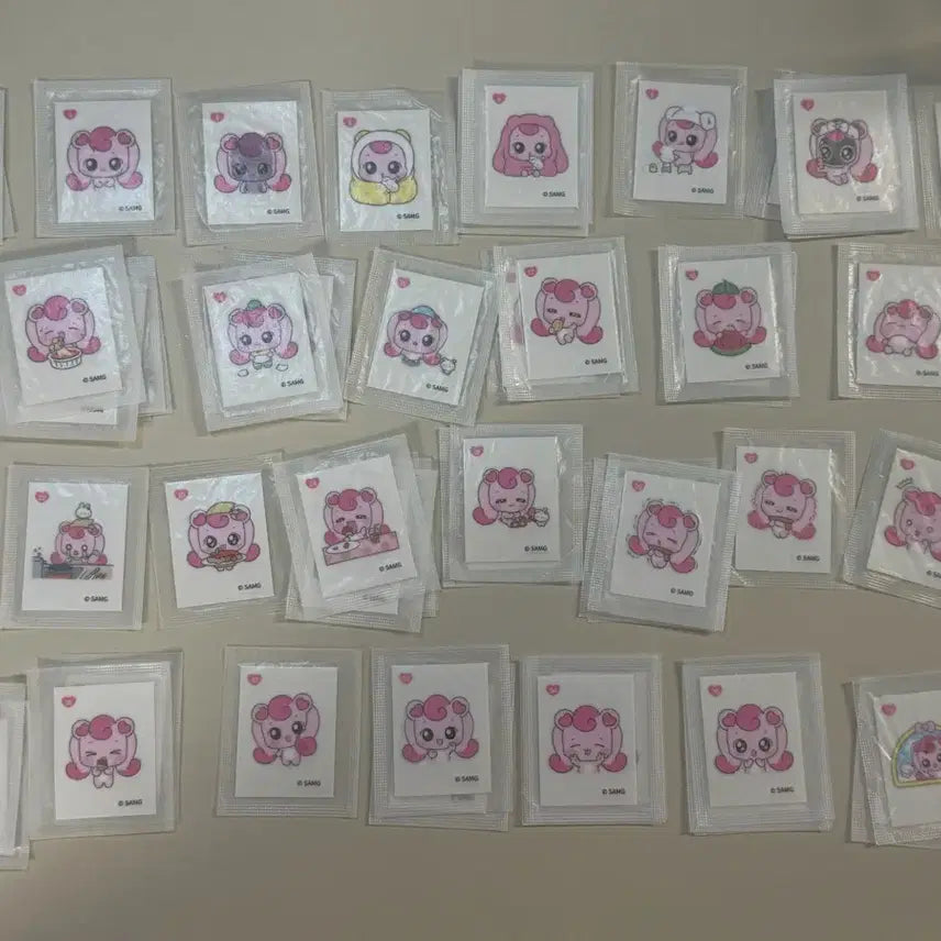[BUNJANG] Tini-ping Jelly-ping Hatuchu-ping Seal Bundle Set (31 Types) / 티니핑 젤리핑 띠부씰 하츄핑 띠부씰 31종 일괄