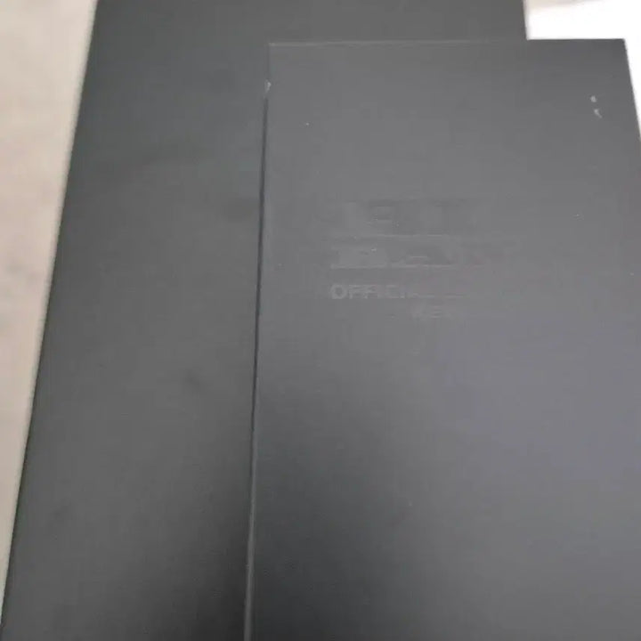 [BUNJANG] BIGBANG Official Light Stick (Bang Bong) &amp; Mini Light Stick Keyring Set / [새상품] 빅뱅 공식 응원봉 뱅봉 + 미니뱅봉 키링 BIGBANG Official Light Stick (Bang Bong) &amp; Mini Light Stick Keyring