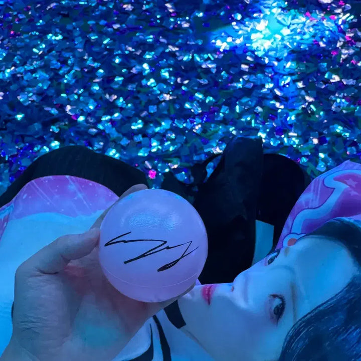 [BUNJANG] fromis_9 Nakyung Signed Ball / 프로미스나인 싸인볼 이나경 앙콘 1/30