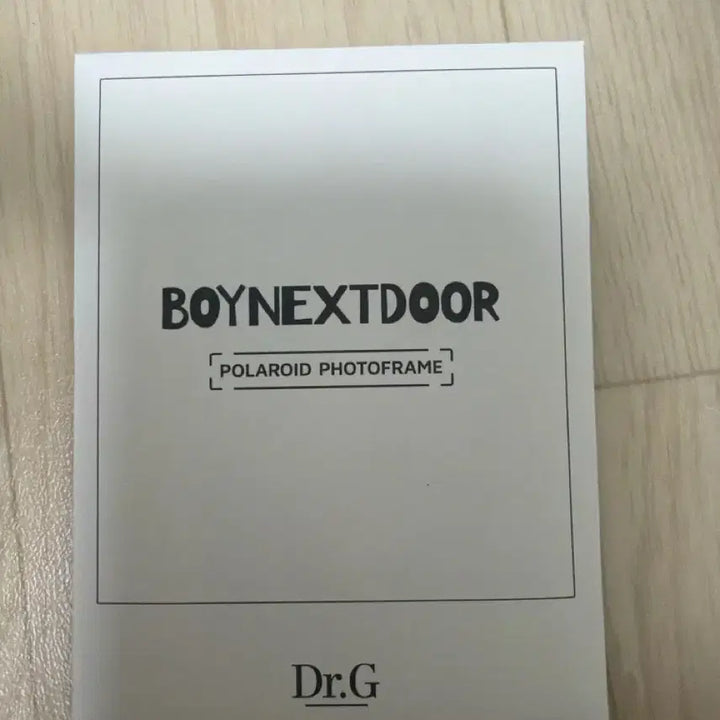[BUNJANG] BOYNEXTDOOR Dr.G Polaroid Photo Frame / 탈덕처분) 보이넥스트도어 닥터지 폴라로이드 포토프레임