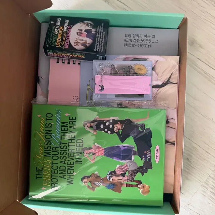 [BUNJANG] NewJeans 2025 Season&