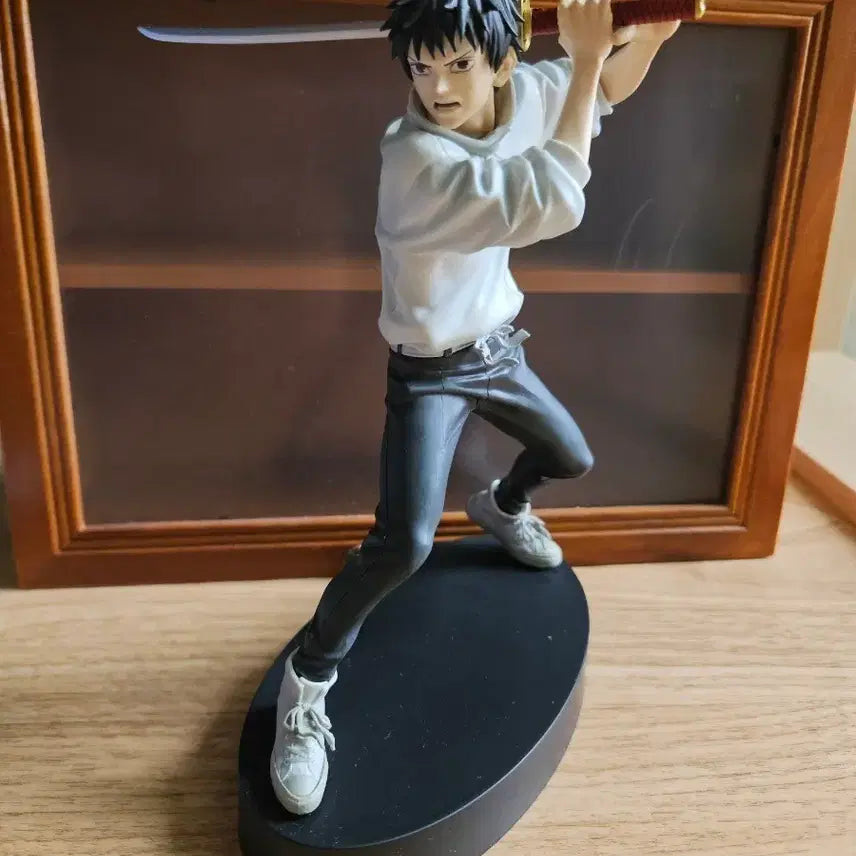 [BUNJANG] Jujutsu Kaisen Yuta Okkotsu Figure with Sword / 주술회전 옷코츠 유타 피규어!