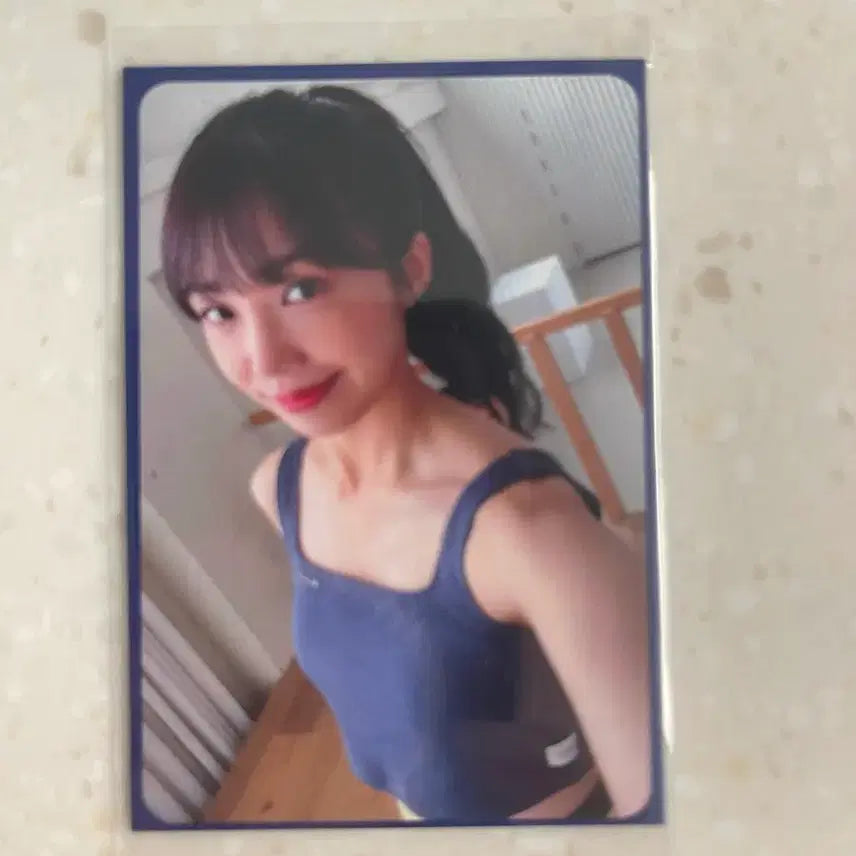 [BUNJANG] Apink Jung Eun-ji Travelogue Hong Kong Photocard / 에이핑크 정은지 트래블로그 홍콩 포카
