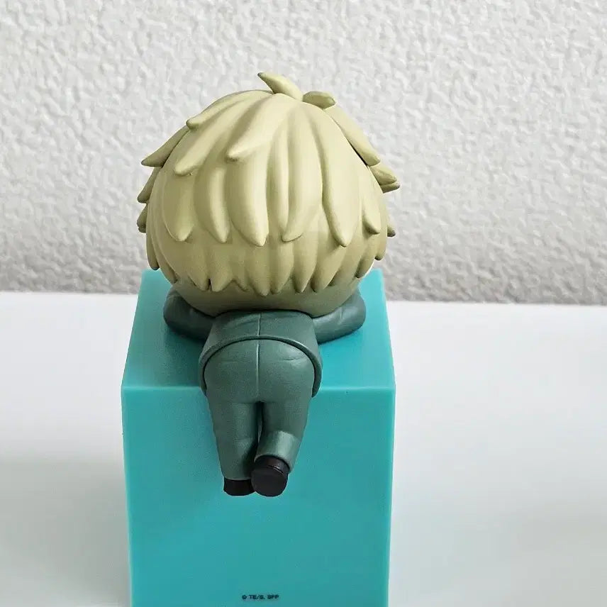 [BUNJANG] Spy x Family Loid "Hikkake" Figure / 스파이패밀리 로이드 힛카케 피규어