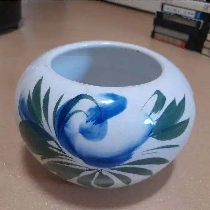 [BUNJANG] Vintage White Porcelain Chamber Pot (16*24) / [빈티지 민속품] 옛날 백자 요강 / 도자기 요강 (16*24)