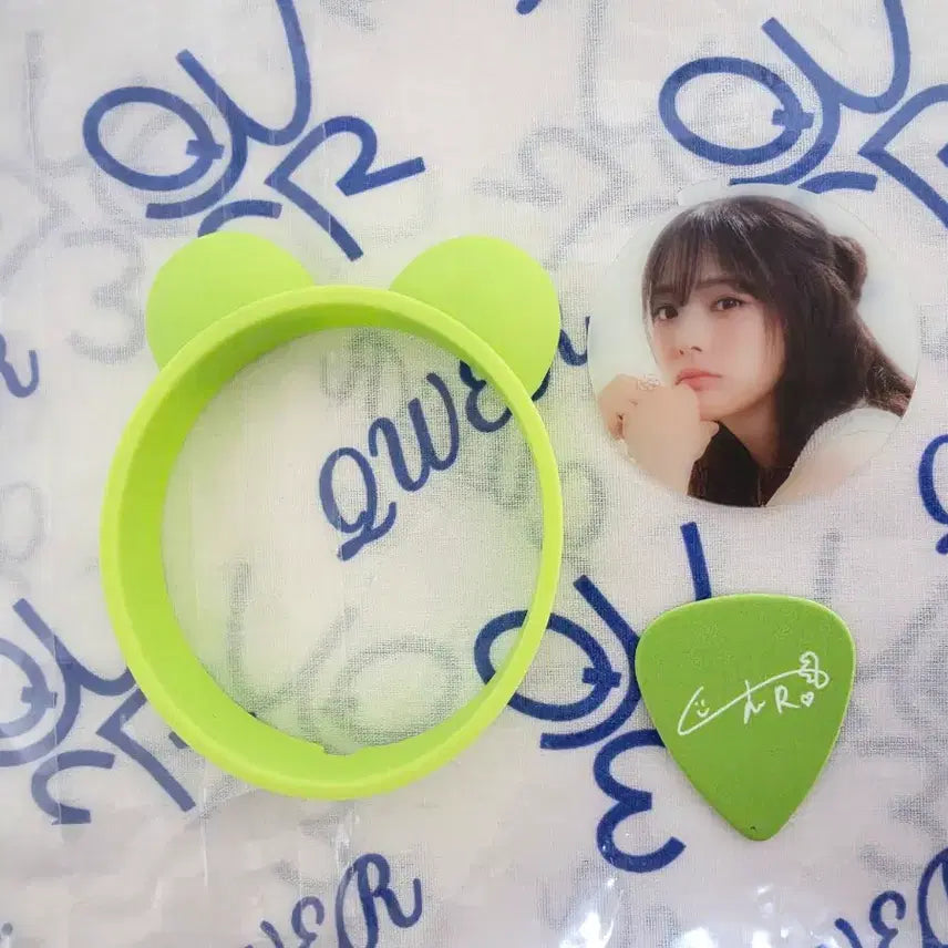 [BUNJANG] QWER Lightstick Accessory Set + Pick / QWER  응원봉 시연 악세사리 세트 + 피크