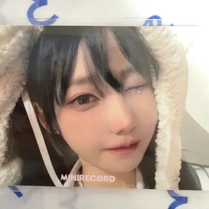 [BUNJANG] QWER Magenta Double-Sided Photocard / QWER 마젠타 양면 포카