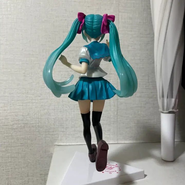 [BUNJANG] Hatsune Miku 16th Anniversary Luminasta School Uniform Figure / 하츠네 미쿠 세가 피규어 16주년 루미나스타 교복피규어