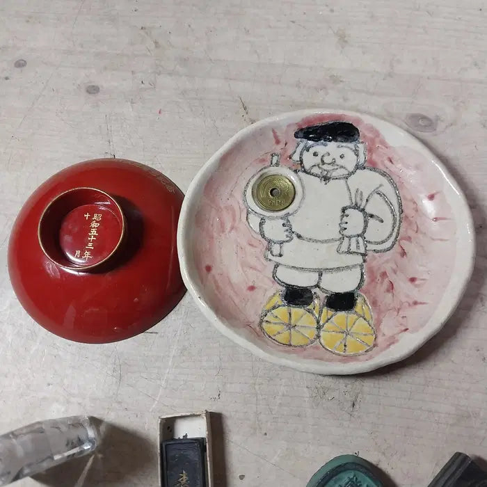 [BUNJANG] Japanese Vintage Collectible Bundle (Wooden Cup, Ink Stone, Paperweight) / 일본 빈티지 목제 잔, 청운 먹, 고야산 금속 기념품 등 일괄