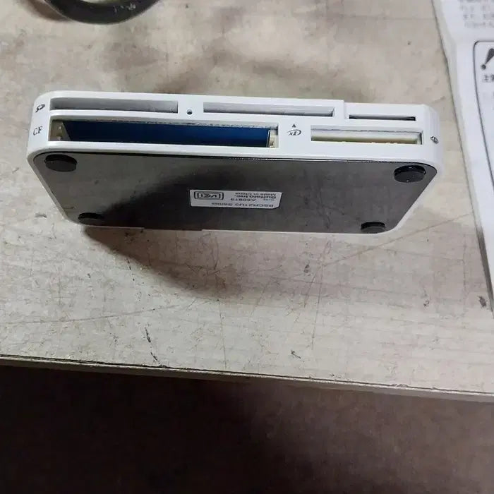 [BUNJANG] Buffalo BSCR21U3 USB 3.0 Multi Card Reader/Writer / 미사용 버팔로 USB 3.0 멀티 카드 리더기/BSCR21U3