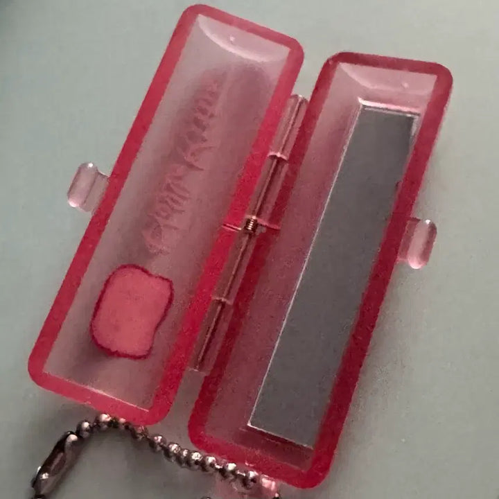 [BUNJANG] 1997 Hello Kitty "Kaohana" Lip Balm Case with Strap / 고전 키티 카오하나 립 케이스 립밤 케이스 스트랩 킽스