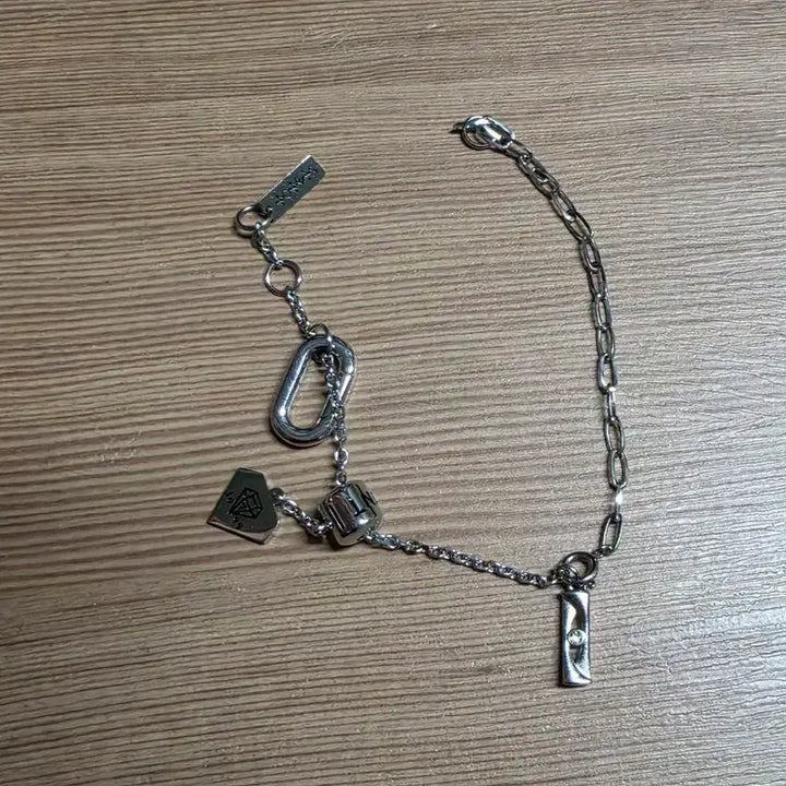 [BUNJANG] SEVENTEEN Jeonghan Bracelet (Photocard Included) / 세븐틴 정한 팔찌(포카포함)