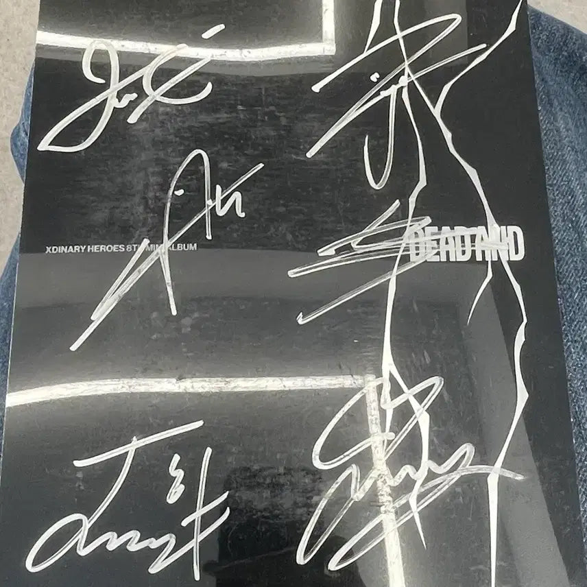 [BUNJANG] Xdinary Heroes 6th Mini Album Signed Album / [새상품]엑스디너리히어로즈 미니 6집 비매싸인앨범