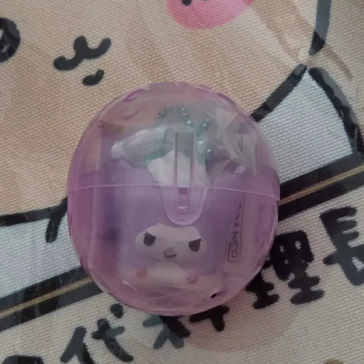 [BUNJANG] Sanrio Dessert Swing Cube Keychain Gacha Kuromi / 산리오 디저트 스윙큐브 키링 가챠 쿠로미