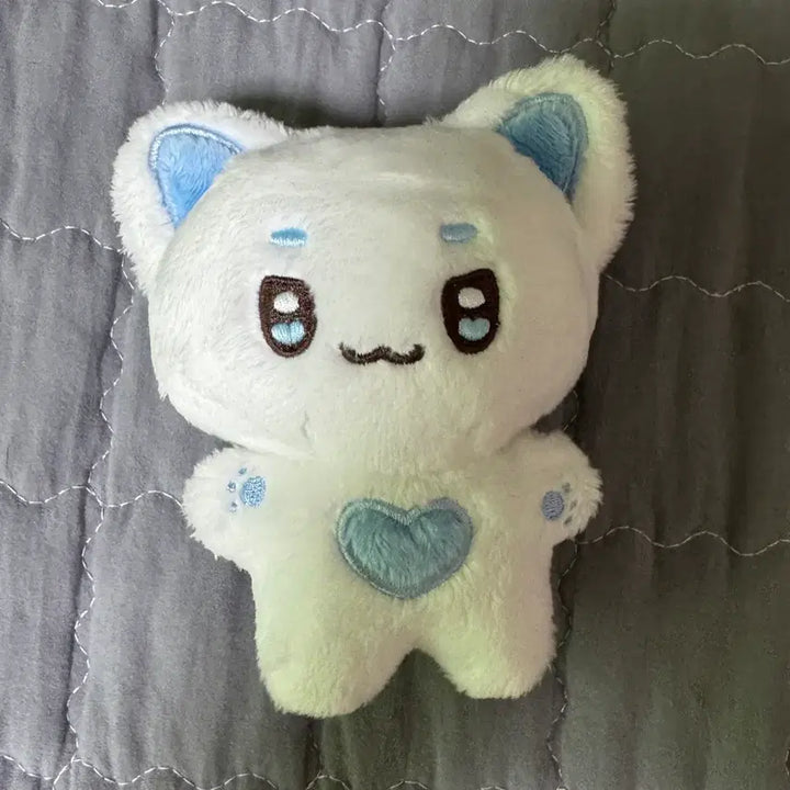 [BUNJANG] EVNNE Park Hanbin "Luvbinie" Plush Doll / 이븐 evnne 박한빈 인형 럽삐니