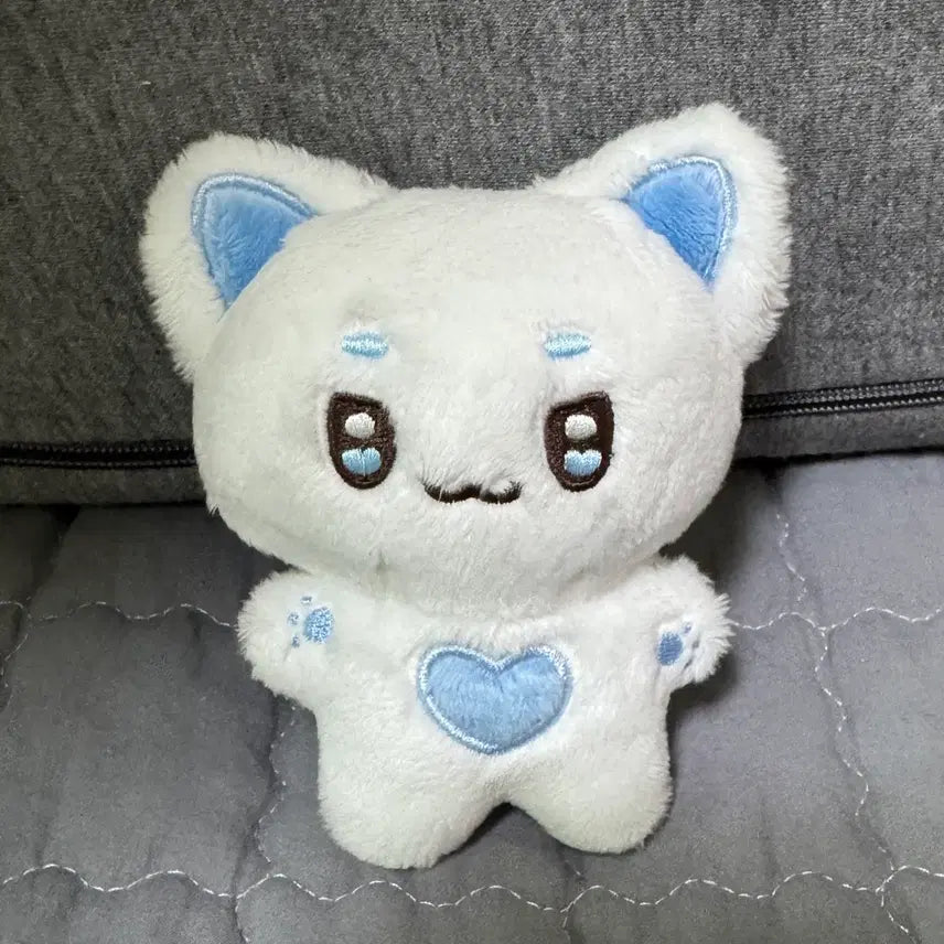 [BUNJANG] EVNNE Park Hanbin "Luvbinie" Plush Doll / 이븐 evnne 박한빈 인형 럽삐니