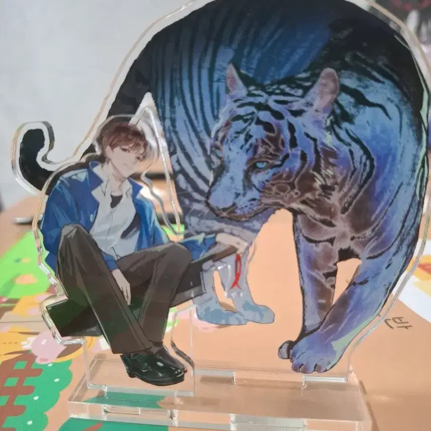 [BUNJANG] Kaidan Gyeol Chul Gyeo Soyo Choi Yo Won Acrylic Stand Diorama / 괴담출근 소요님 최요원 아크릴 스탠드 디오라마