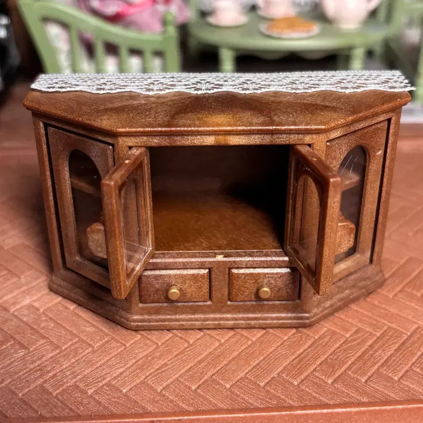 [BUNJANG] Sylvanian Families Old Storage Cabinet / 실바니안 올드 수납 서랍장 장식장