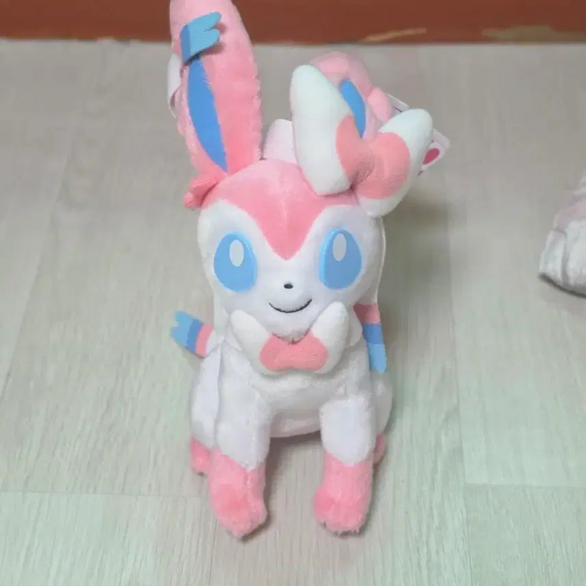 [BUNJANG] Pokemon Sylveon Plush / 포켓몬 님피아 인형