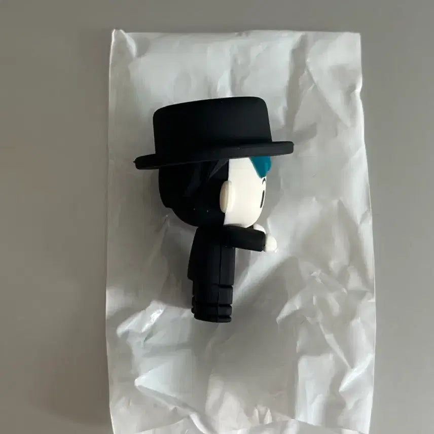 [BUNJANG] G-Dragon (GD) Pop-up Monitor Figure / 지디 팸 팝업 모니터 피규어 드라마