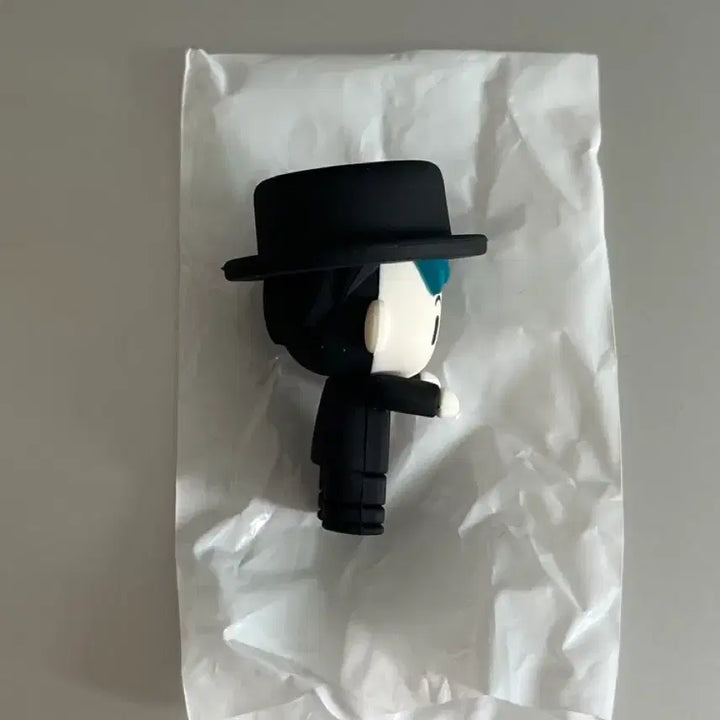 [BUNJANG] G-Dragon (GD) Pop-up Monitor Figure / 지디 팸 팝업 모니터 피규어 드라마