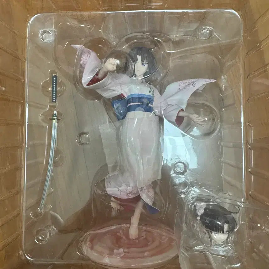 [BUNJANG] Kotobukiya Ryougi Shiki Figure with Face Replacement Parts / 코토부키야 료우기 시키 얼굴교체 특전포함