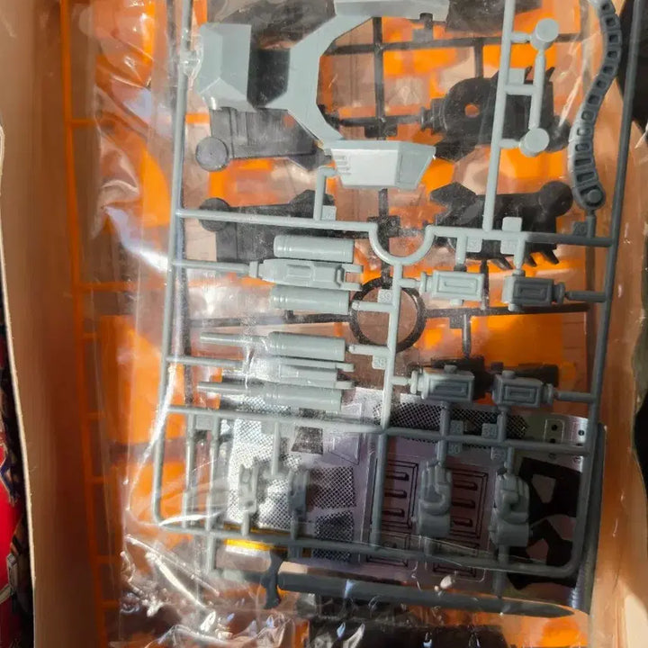 [BUNJANG] Golden Lion Plastic Model Kit / 황금사자 프라모델