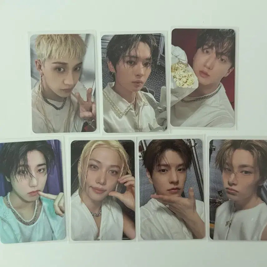[BUNJANG] Stray Kids SKZ THIS THAT LP Photocard Hyunjin Set Excluded / 스트레이키즈 스키즈 디스앤댓 LP 포카 판매