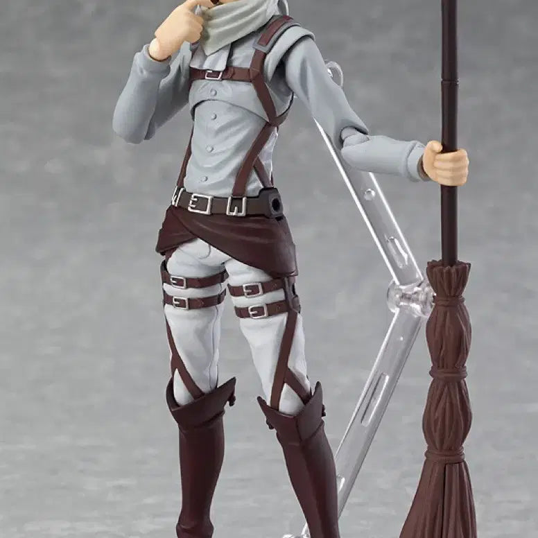 [BUNJANG] Attack on Titan Levi Figma Cleaning Ver. (Sealed) / [미개봉] 진격의 거인 리바이 피그마 청소Ver.