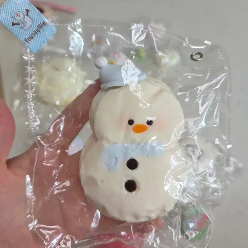 [BUNJANG] Yuseinie Snowman Squishy Toy / 유세이니에 눈사람 말랑이