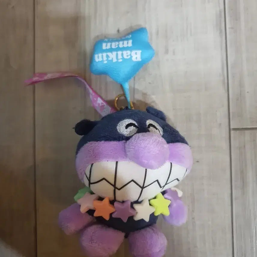 [BUNJANG] Baikanman Plush Keychain with Star Charm / 세균맨 인형 키링