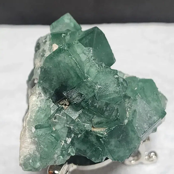 [BUNJANG] Natural Green Fluorite Cluster Raw Stone with Stand / 천연 녹색 형석 클러스터 원석 + 받침대