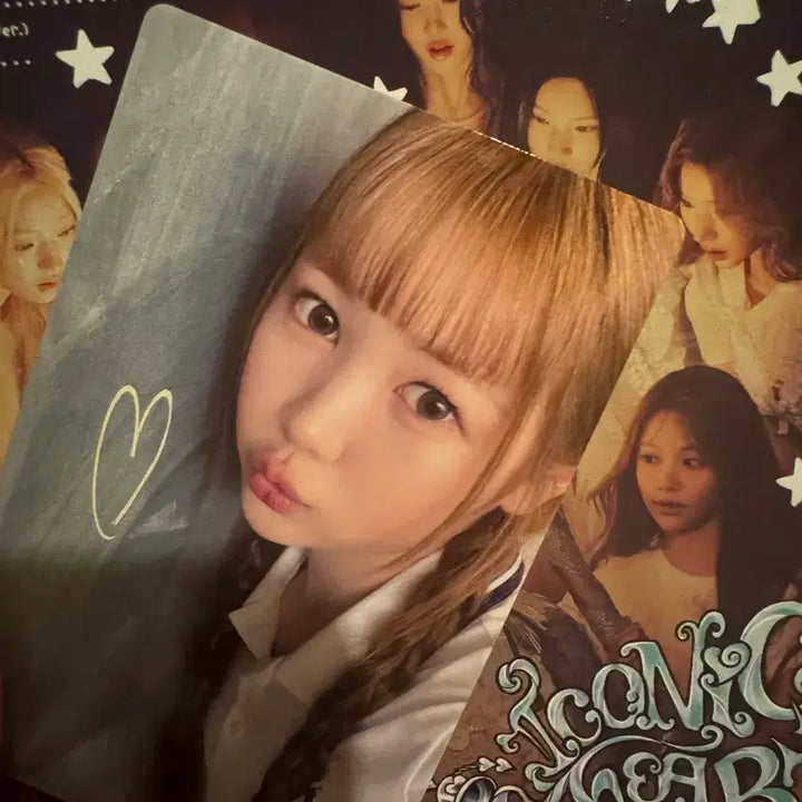 [BUNJANG] Hats To Hearts Yeon Iconic Heart Photocard / 하츠투하츠 예온 아이코닉하트 포카