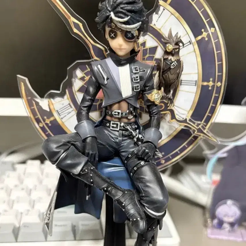 [BUNJANG] The Fifth Stage Prophet Noir Figure / 제5인격 선지자 느와르 피규어